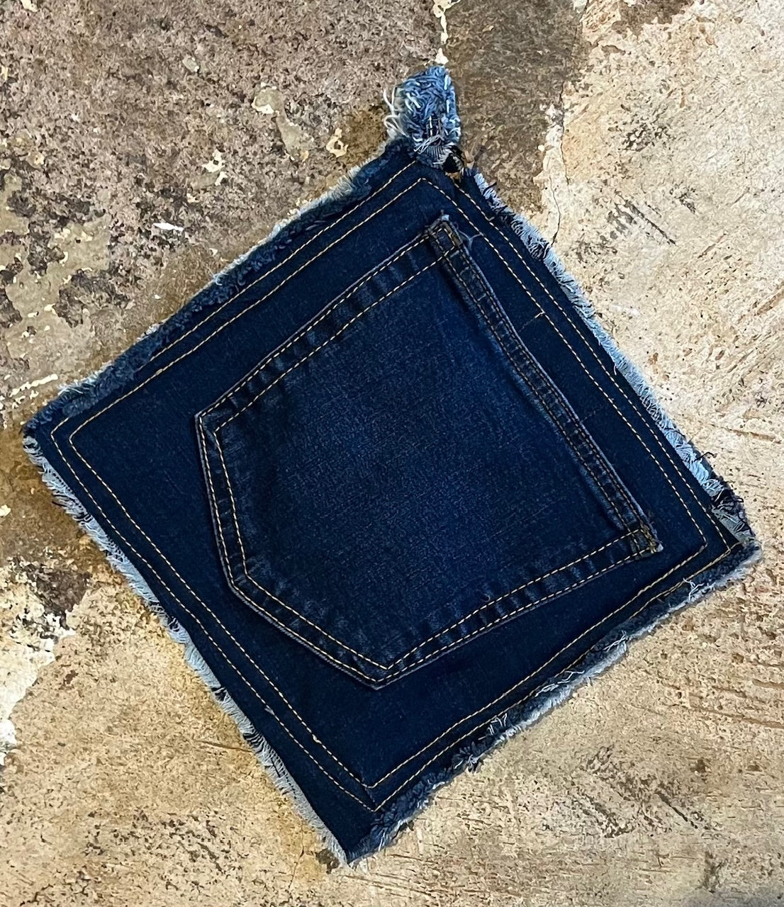 HOMIE: Upcycled Denim Potholder // Trivet